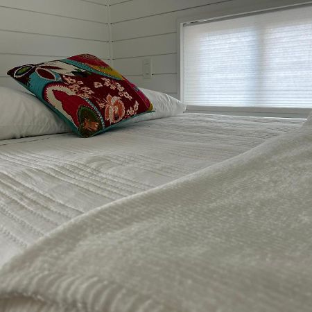 Entirely Private Tiny Home - 1 Mile To Uf Γκέινσβιλ Εξωτερικό φωτογραφία