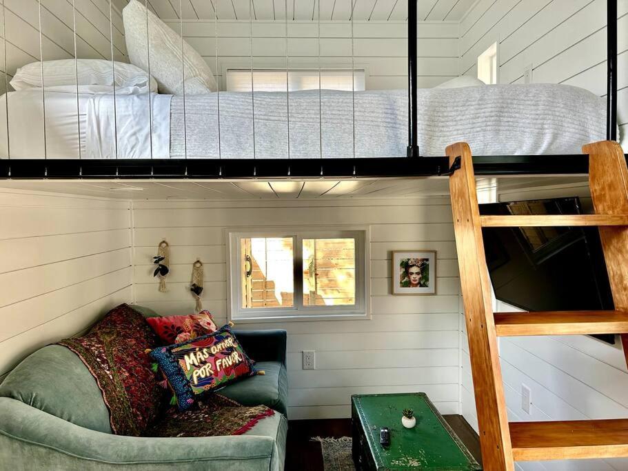 Entirely Private Tiny Home - 1 Mile To Uf Γκέινσβιλ Εξωτερικό φωτογραφία